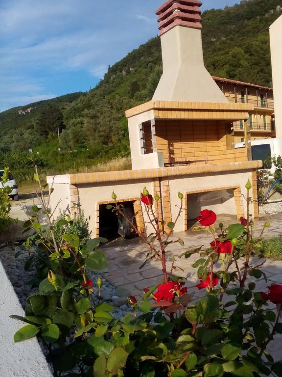 Kavadias Apartments Vasiliki Exterior foto