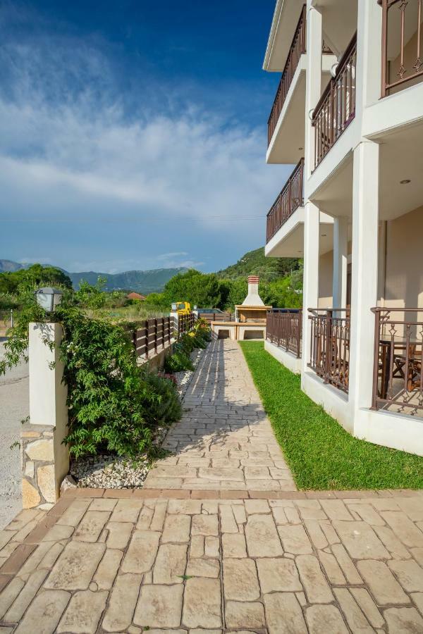 Kavadias Apartments Vasiliki Exterior foto